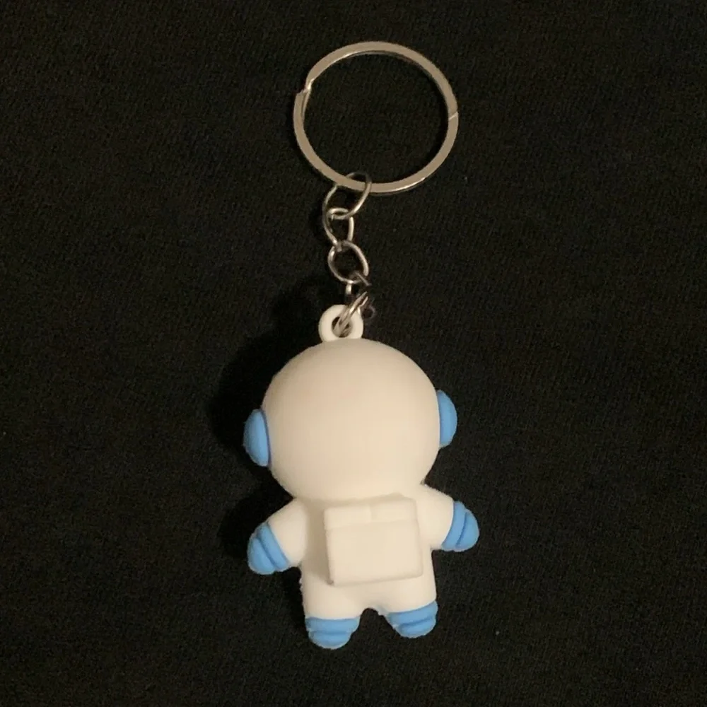 Astronaut Keychain - Picture 2 of 4